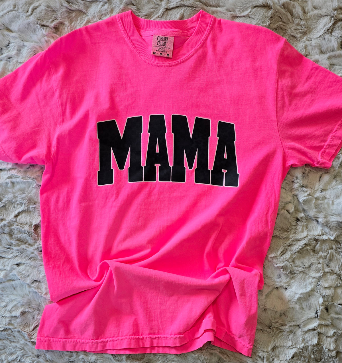 MAMA Tee